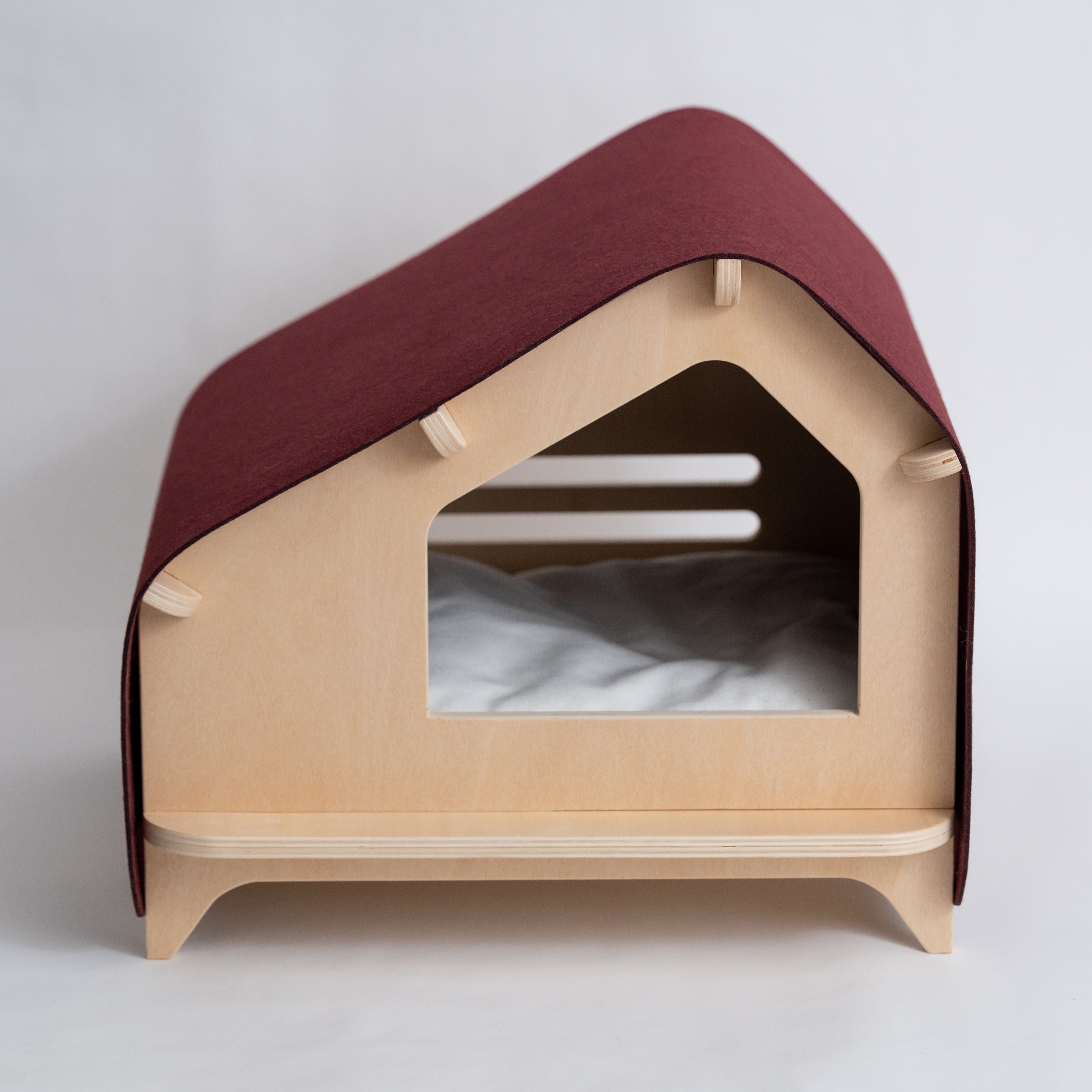 Rawry Pet Houses Luxe Cabin - Maroon Medium / Rawry Pet Houses Luxe Cabin - Maroon XL